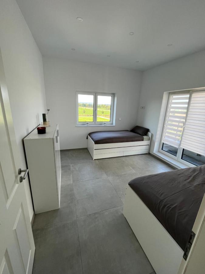 Neubau Penthouse - Mit Schoener Aussicht - 15min Von Koeln Pulheim