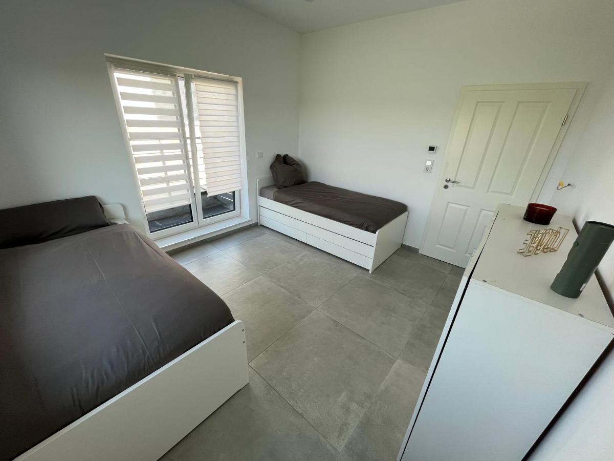 Apartment Neubau Penthouse - Mit Schoener Aussicht - 15min Von Koeln Pulheim