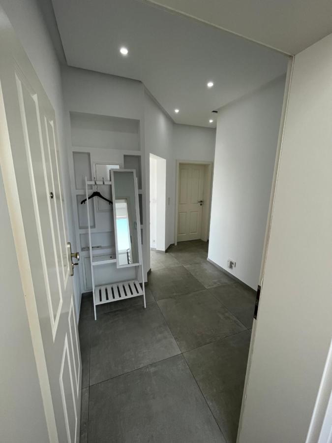 Neubau Penthouse - Mit Schoener Aussicht - 15min Von Koeln
