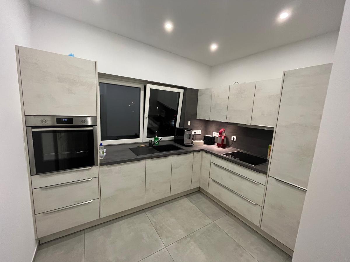 Appartamento Neubau Penthouse - Mit Schoener Aussicht - 15min Von Koeln Pulheim