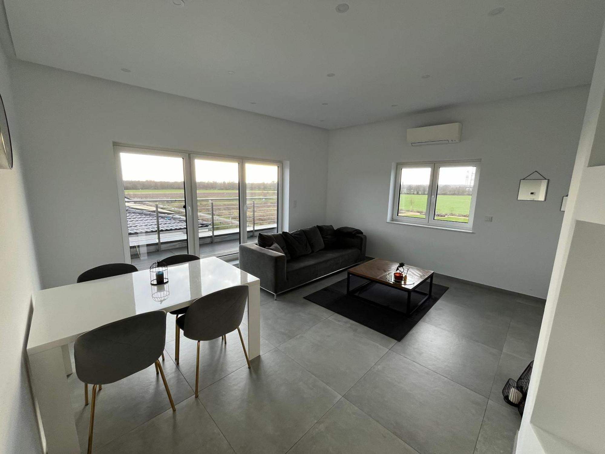 Neubau Penthouse - Mit Schoener Aussicht - 15min Von Koeln Pulheim