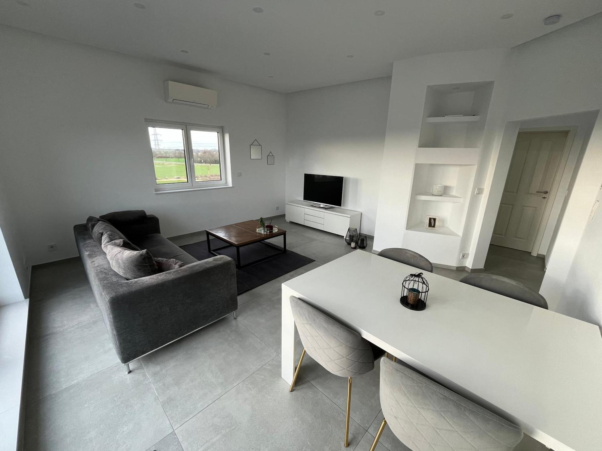 Neubau Penthouse - Mit Schoener Aussicht - 15min Von Koeln * Pulheim